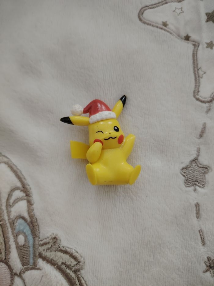 Pikachu noel - photo numéro 3