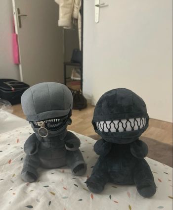 Peluches neuves Alien 25cm Xenomorphe peluche