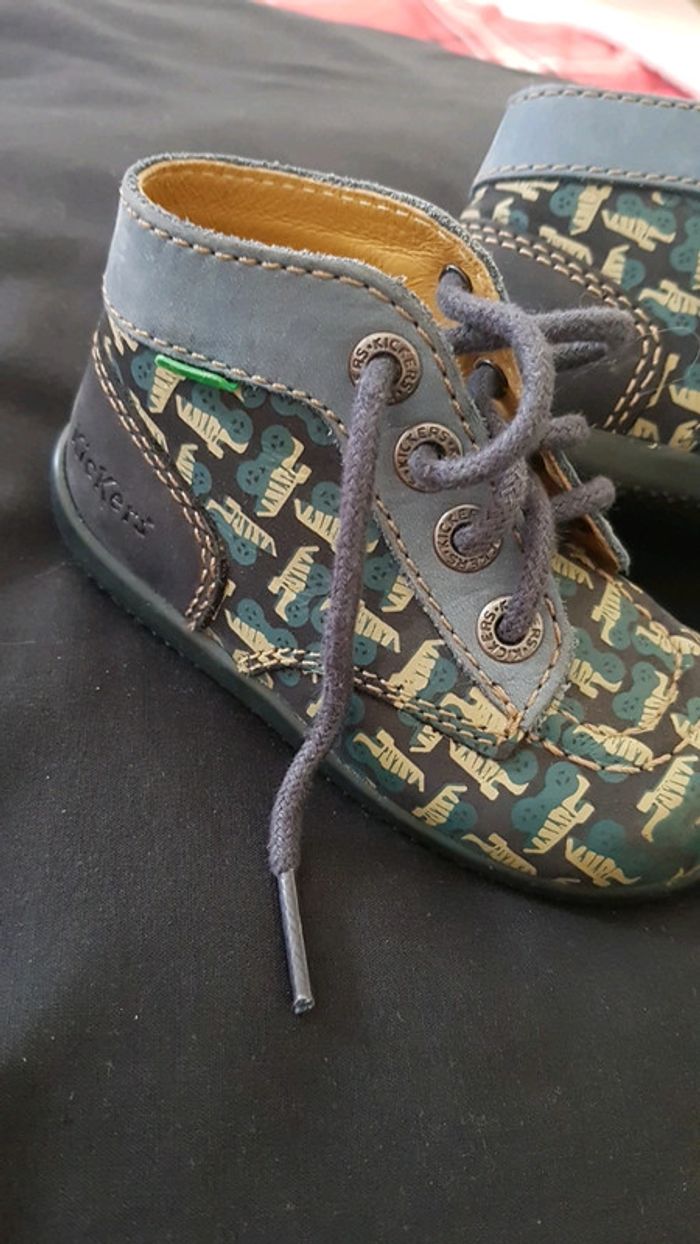 Bottillons de marche kickers cuir garçon p.22 - photo numéro 2