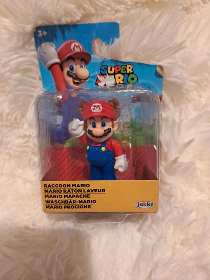 Super Mario