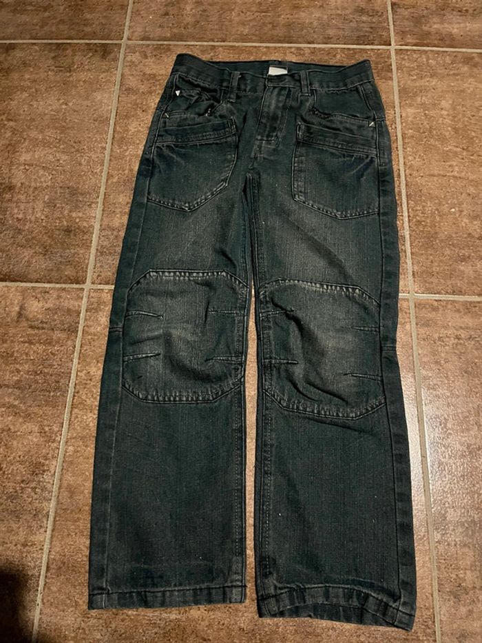 Jean 👖 8 ans avec clous - photo numéro 2