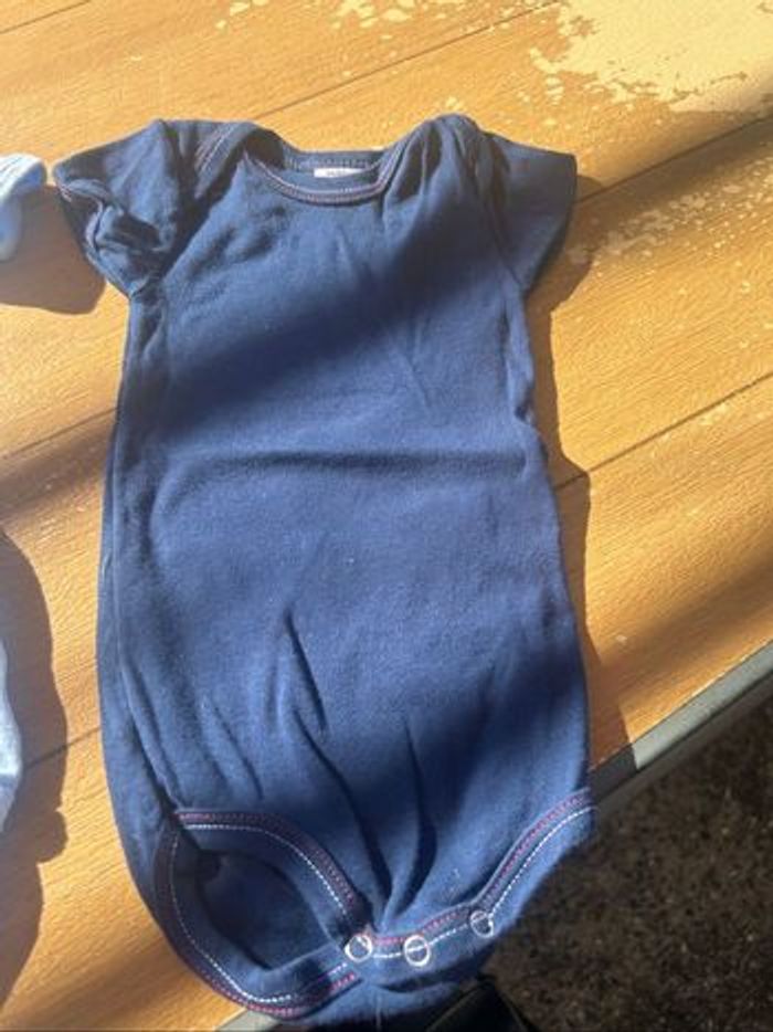 Bodies petit bateau - photo numéro 3