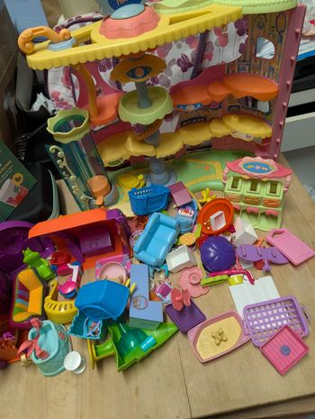 Lot maison et accessoires petshop