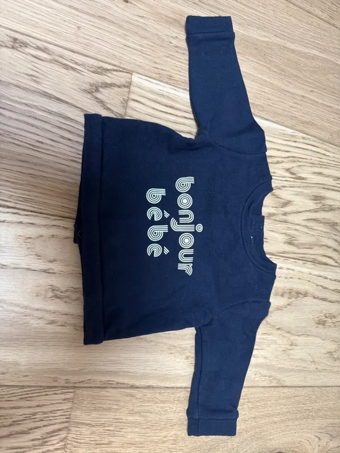pull jacadi taille 3 mois