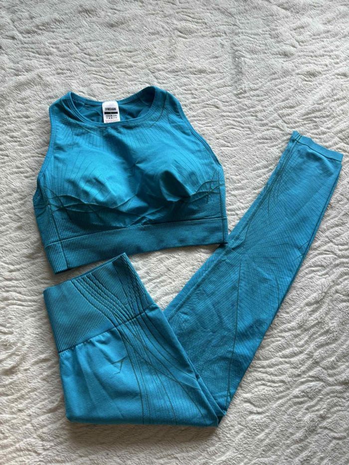Ensemble Gymshark Apex Seamless Femme Bleu – Brassière L + Legging M – Comme Neuf – Valeur 102€