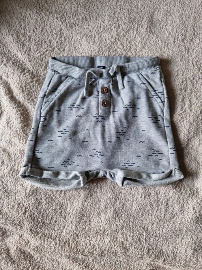 Short gris