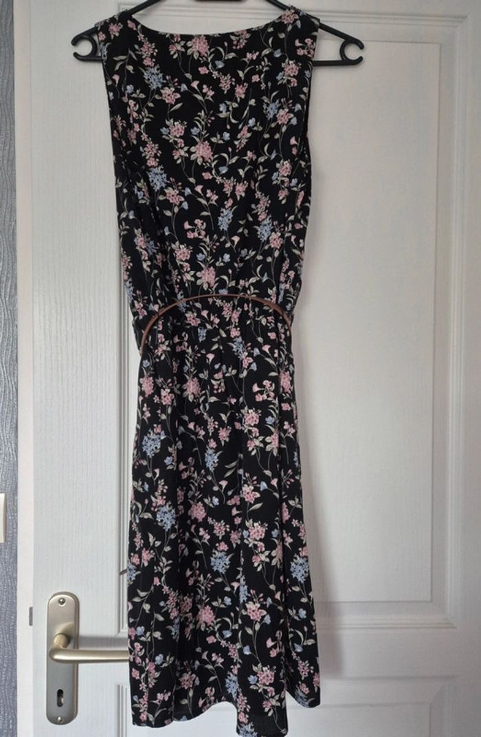 Magnifique robe fleurie About you 36 - photo numéro 5