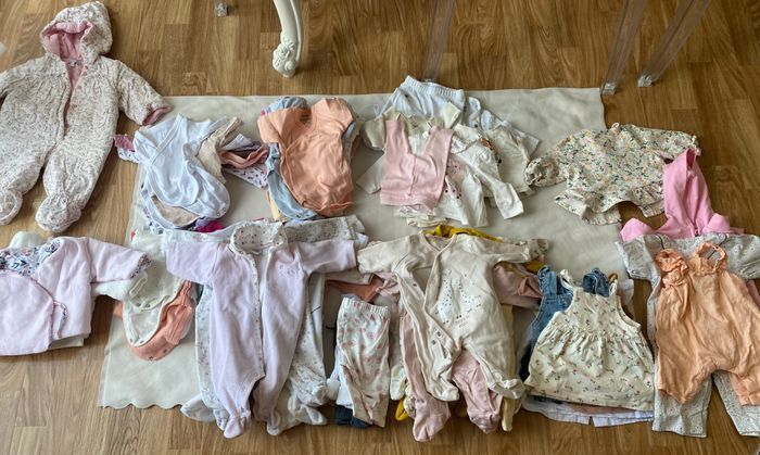 Lot vêtement bébé