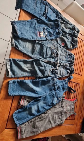 Lot pantalons salopettes 2ans 