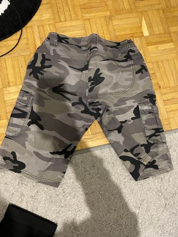 Short militaire