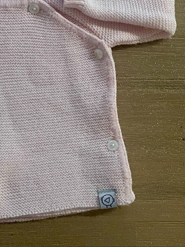 Pull tricoté cache cœur rose pale - photo numéro 2
