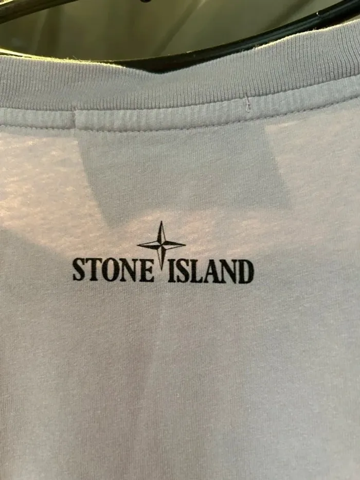Magnifique T-shirt Stone Island logo central - Taille L - photo numéro 5