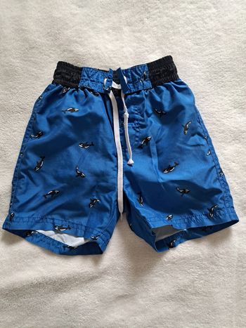 Short de bain taille 4 ans
