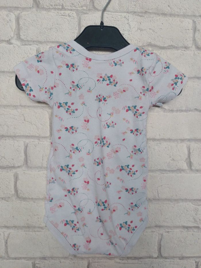 Body Petit Bateau taille 18 mois (81 cm) - photo numéro 2