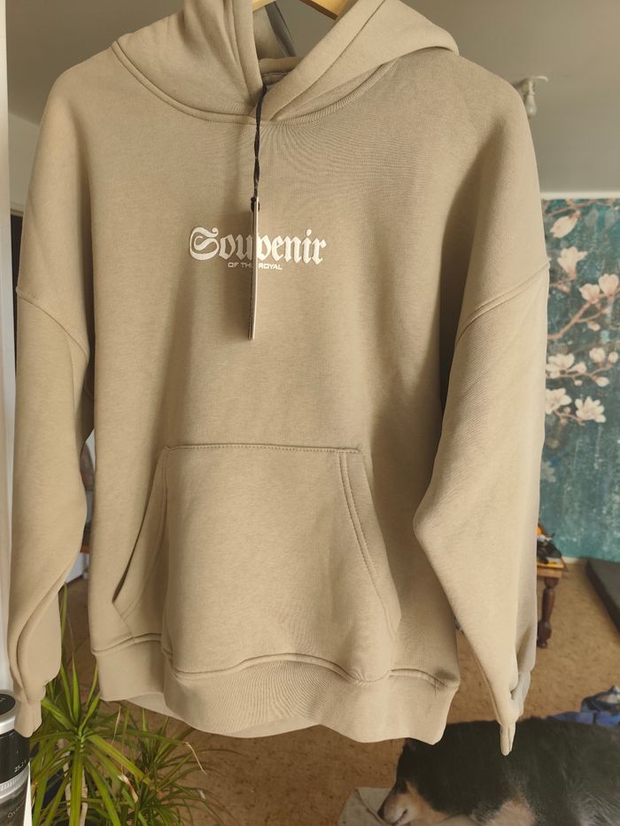Sweat à capuche UNFFECTED “Souvenir of the Royal” – Taille S - photo numéro 5