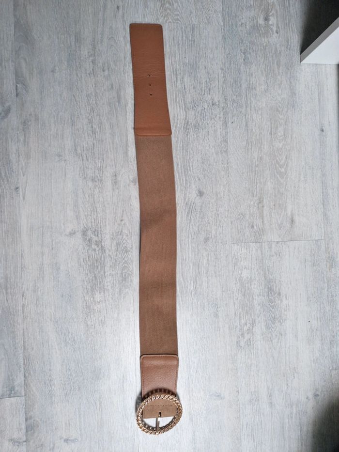 Ceinture élastiquée marron avec boucle dorée neuve - photo numéro 2