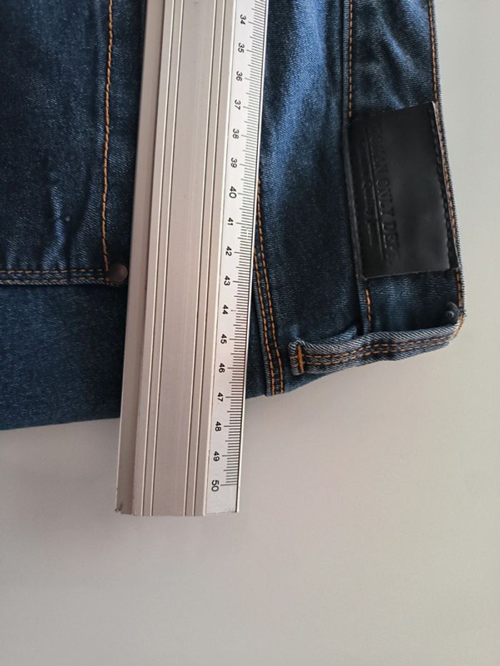 Jean slim taille 46 neuf - photo numéro 7
