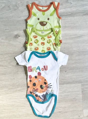 3 bodies 3 mois (Catimini)