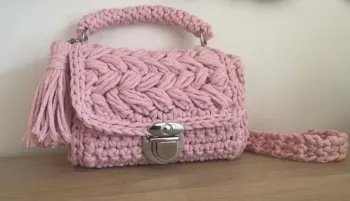 sac rose fait main au crochet