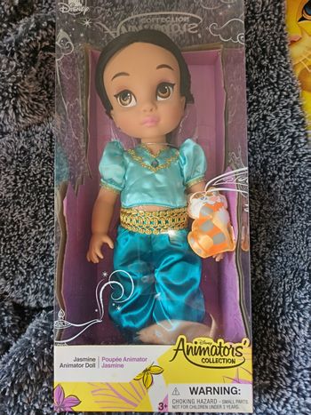 Poupée Disney animator jasmine neuve