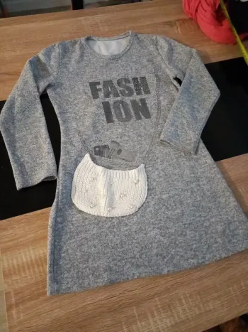 Robe grise 10 ans