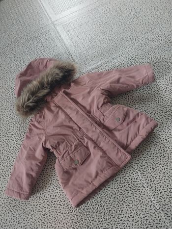Manteau chaud rose 12M – Boîte à Malices – Doublé sherpa & capuche fourrure