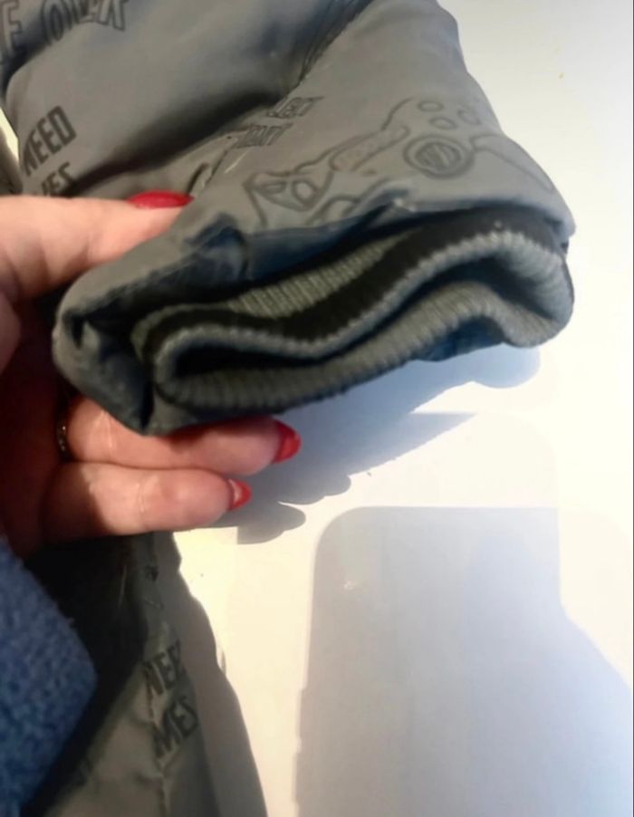 Manteau / Doudoune chaud Hiver très bon état garçon taille 6 ans couleur gris - photo numéro 7