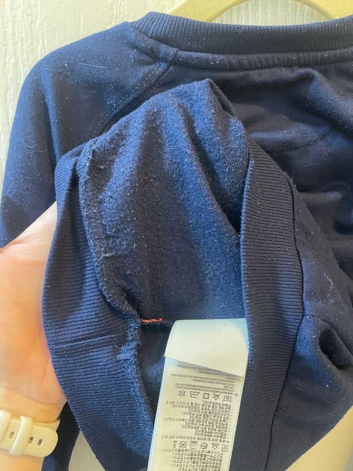 Pull Lévis 5ans - photo numéro 4