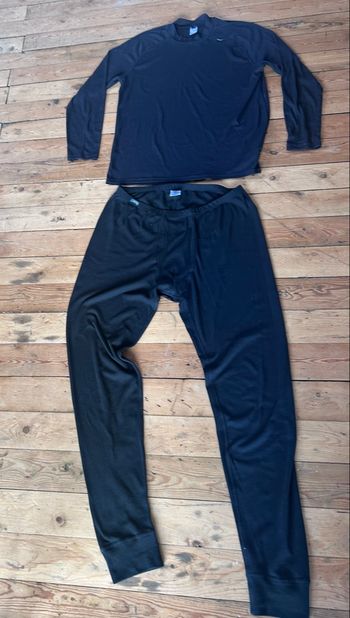 Lot vêtements thermique XL t-shirt et caleçon