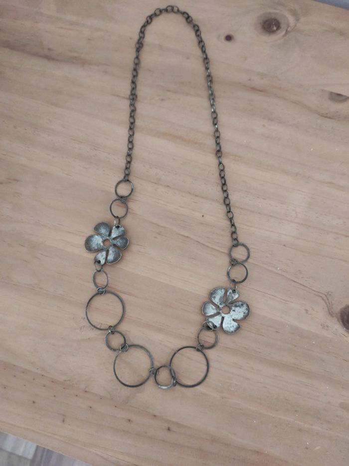 Collier sautoir à fleurs - photo numéro 2