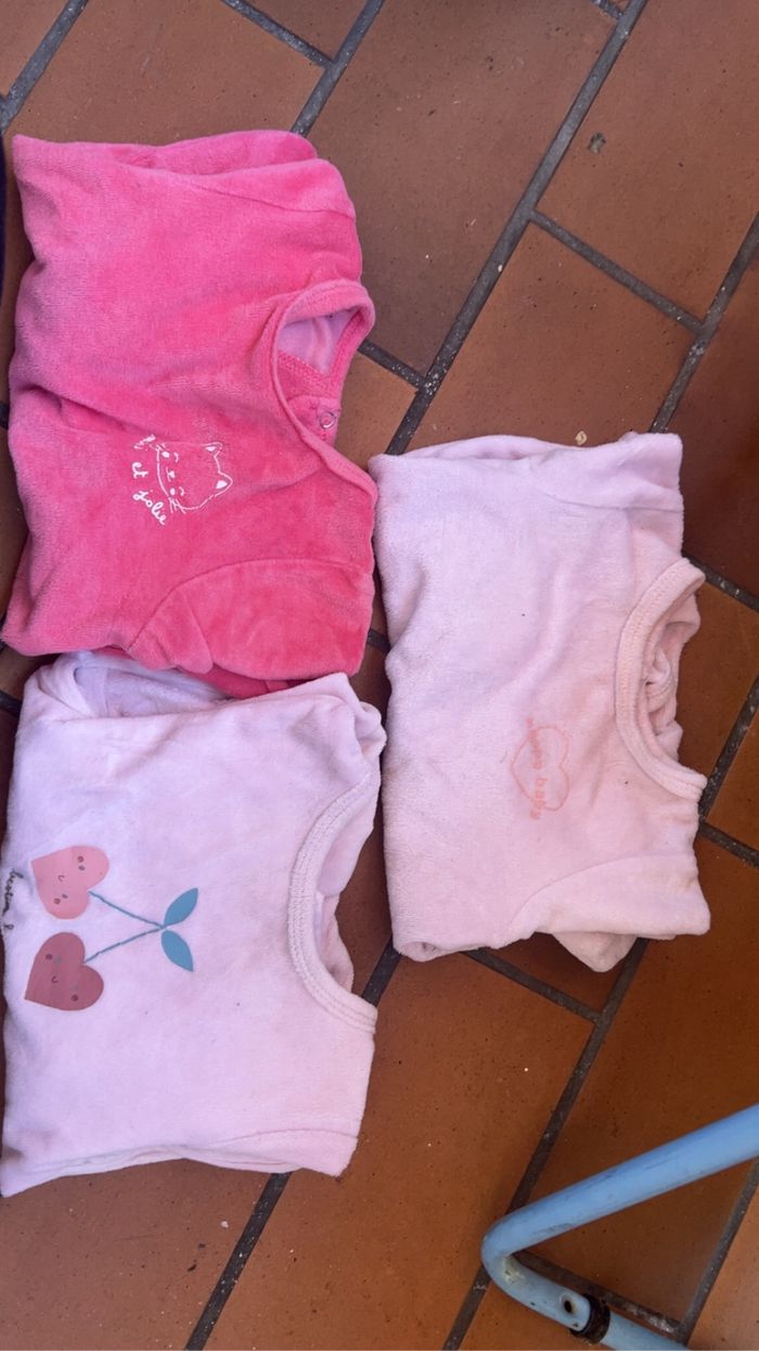 Pyjamas taille 6 mois
