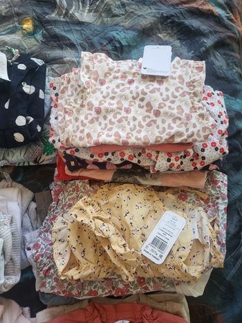 Gros lot revendeur bebe fille toute taille