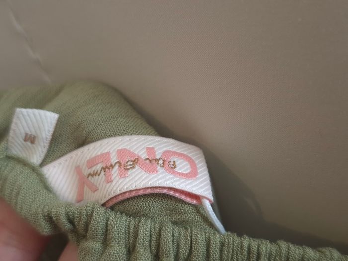 🐚 joli top caraco vert sauge brodé coquillages ONLY femme TM / 38 - photo numéro 10