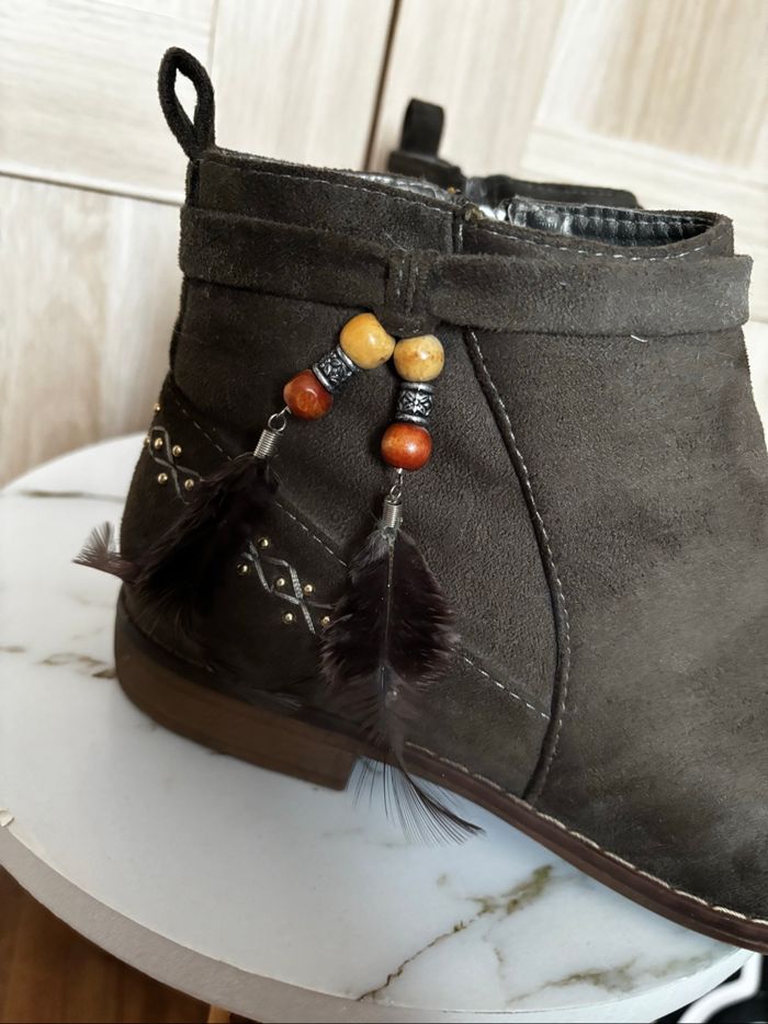 Bottines vert/kaki suédine plumes t.39 - photo numéro 4