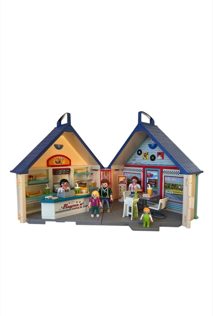 Playmobil City Life 70111