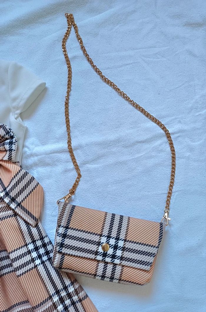 Robe et sac taille 4 ans Neuf - photo numéro 3
