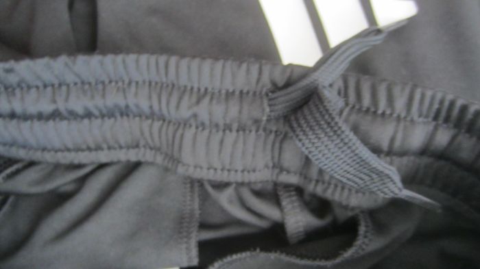 Short Adidas 5/6 ans - photo numéro 5