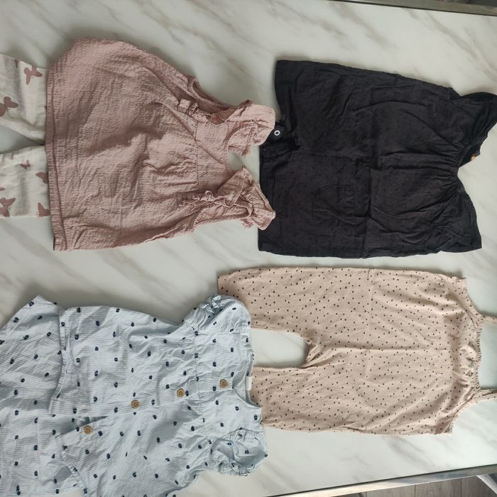 Lot de 4 ensembles de chez H&M.