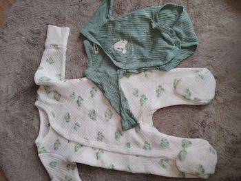 Lot pyjama+ bodie manche longue