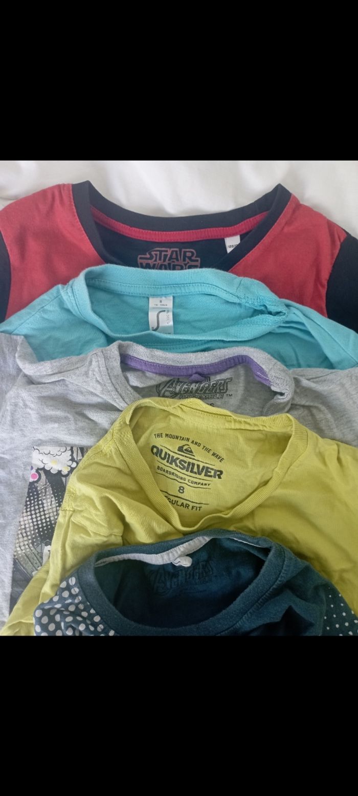 Lot 5 tee shirt manches courtes marques divers 8 ans 5€ - photo numéro 2