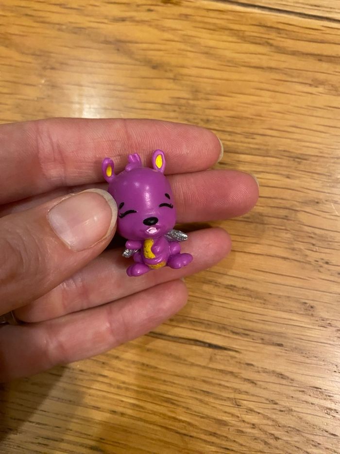 Figurines hatchimals