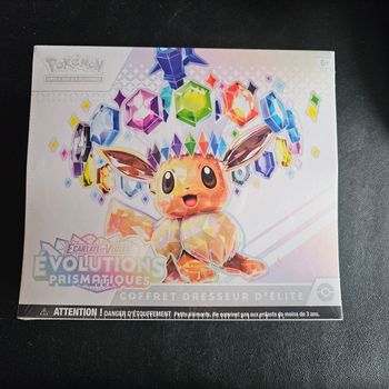 Coffret dresseur d'élite Pokémon EV8.5 Évolutions Prismatique  [ETB] abimé