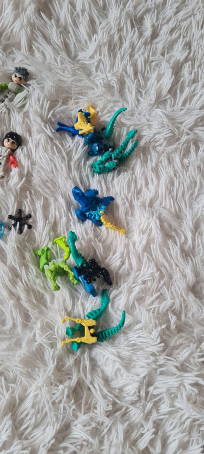 Jouet kinder personnage à assembler - photo numéro 2