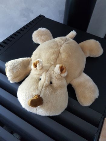 Rhinocéros peluche