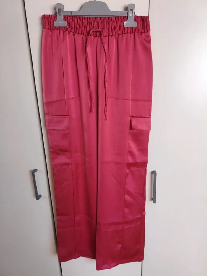 Pantalon rose satin
