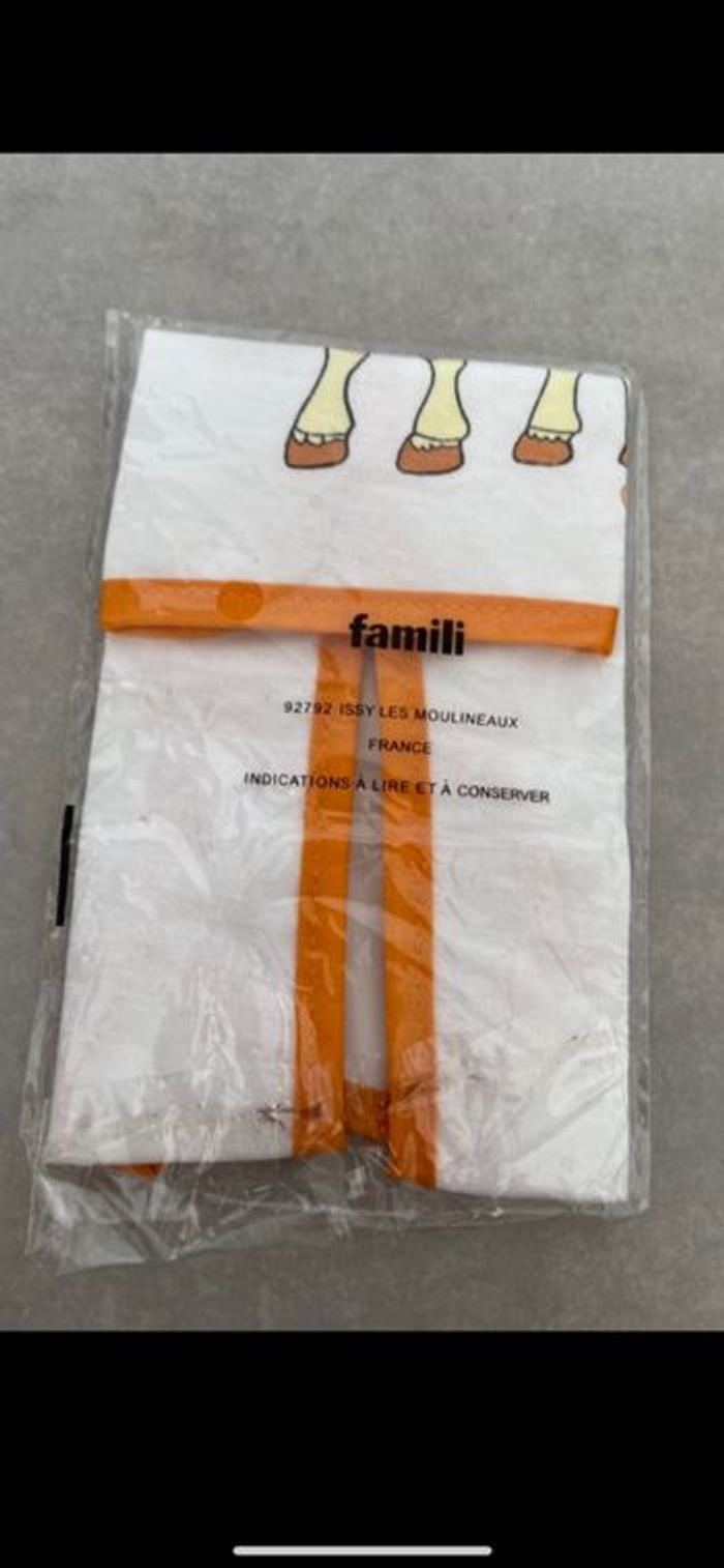 Bavoir Sophie la girafe Neuf - photo numéro 2