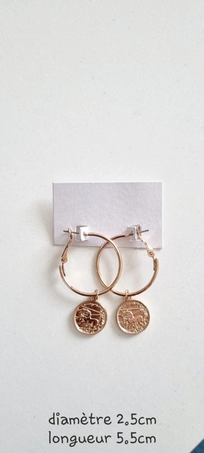 Boucles d'oreilles créoles pièce dorée anneaux neuves - photo numéro 3