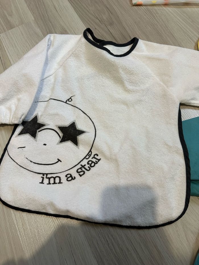 3 grands bavoirs plastifiés - photo numéro 3