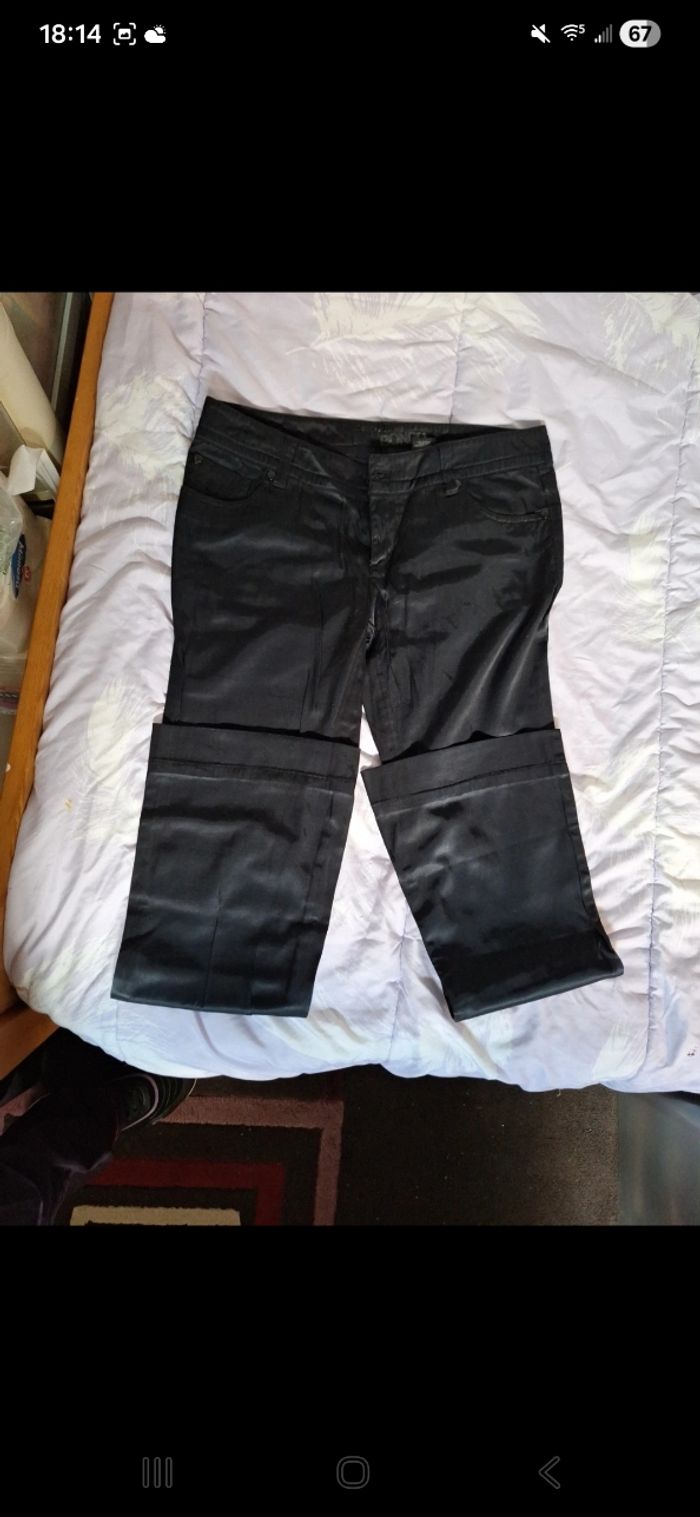 Pantalon noir - photo numéro 3
