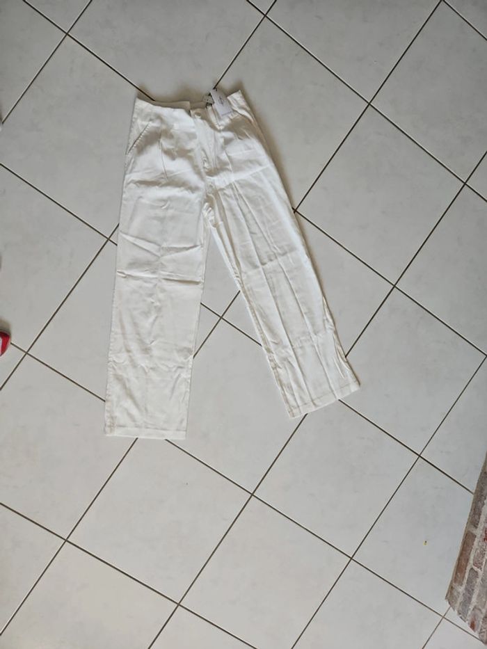 Pantalon femme stradivarius taille 40 neuf - photo numéro 2